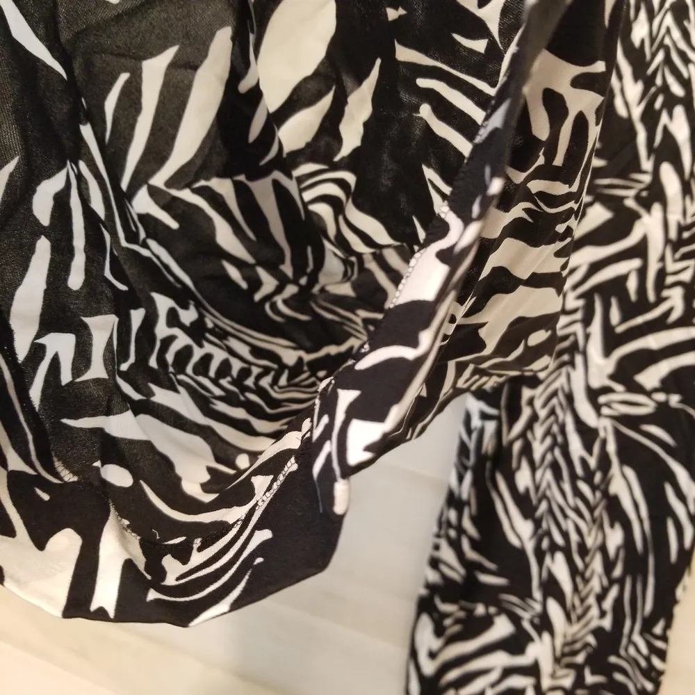 {L} St. John So Cal Zebra Animal Print Lounge Pants Swim Cover - Image 7