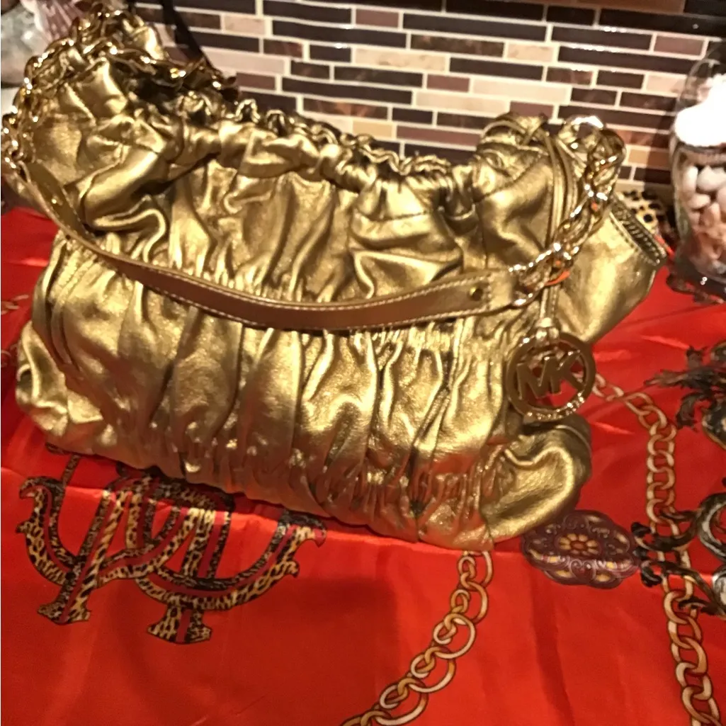 Michael Kors Gold Ruched Shoulder Purse - Image 4