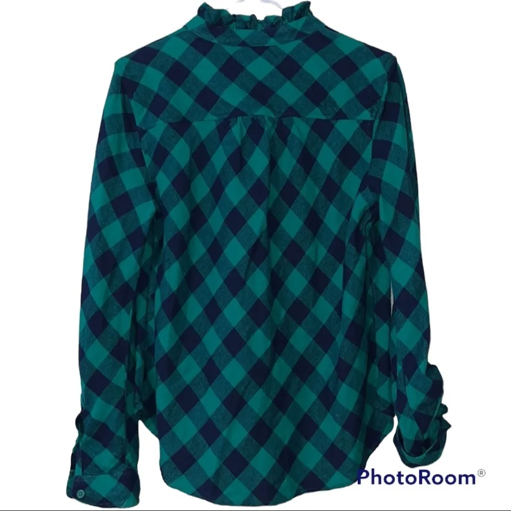Kim Rogers medium women's v-neck blouse plaid blue green button-down roll tab - Image 8