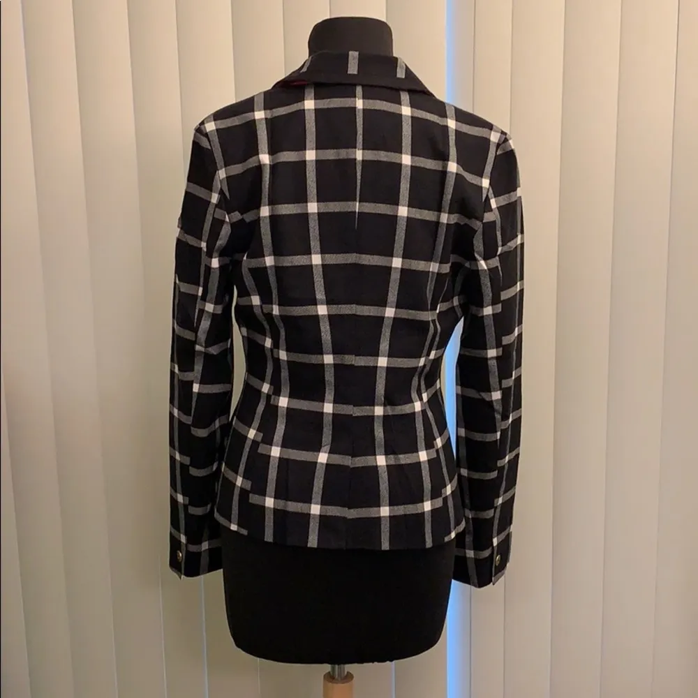 Merona back & white windowpane checked blazer. EUC - Image 3