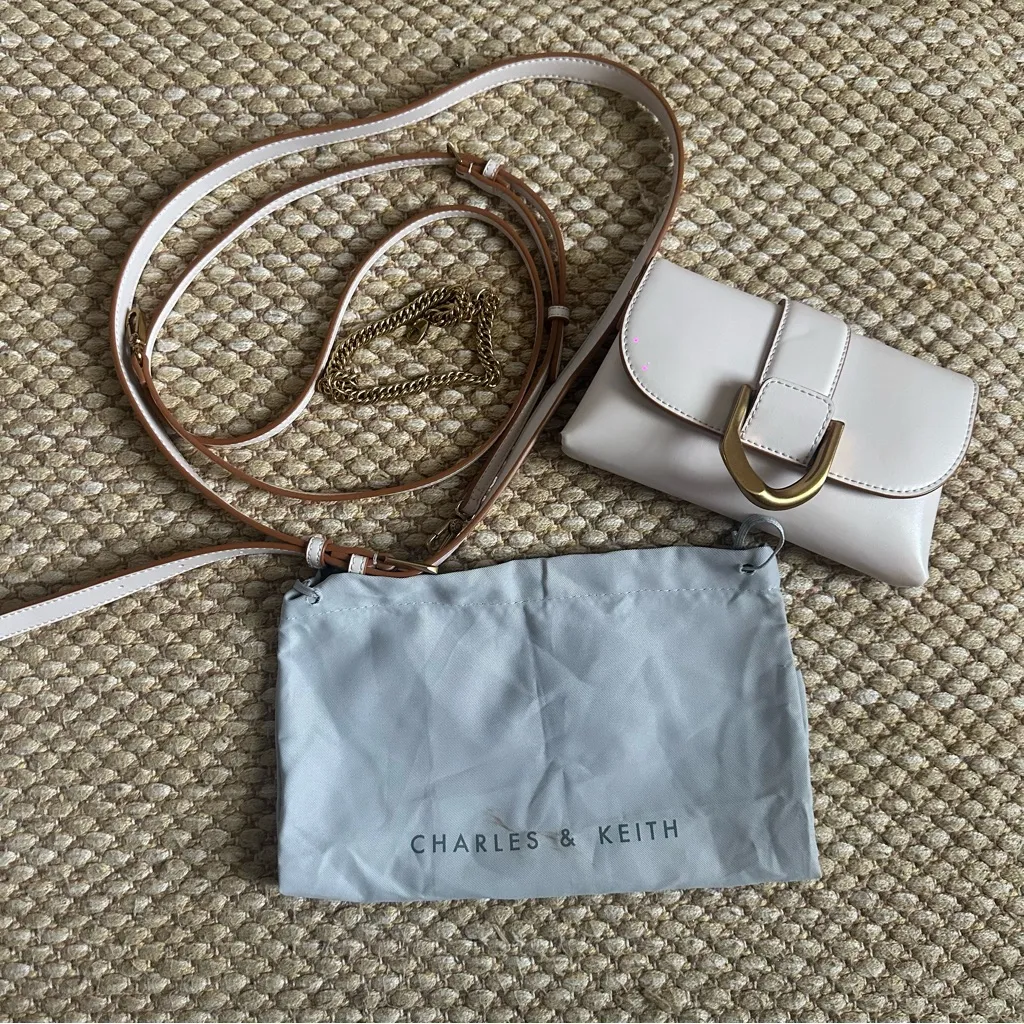 CHARLES & KEITH Gabine Crossbody Bag Pink - Image 9