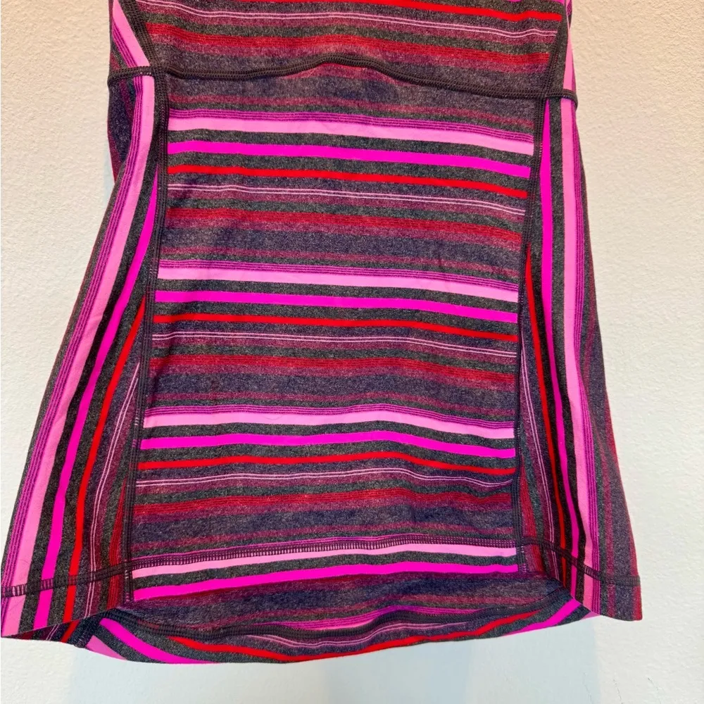 Lululemon Scoop Neck Running Tank | 4 | EUC | Pink/Grey Stripes | Shelf Bra - Image 3