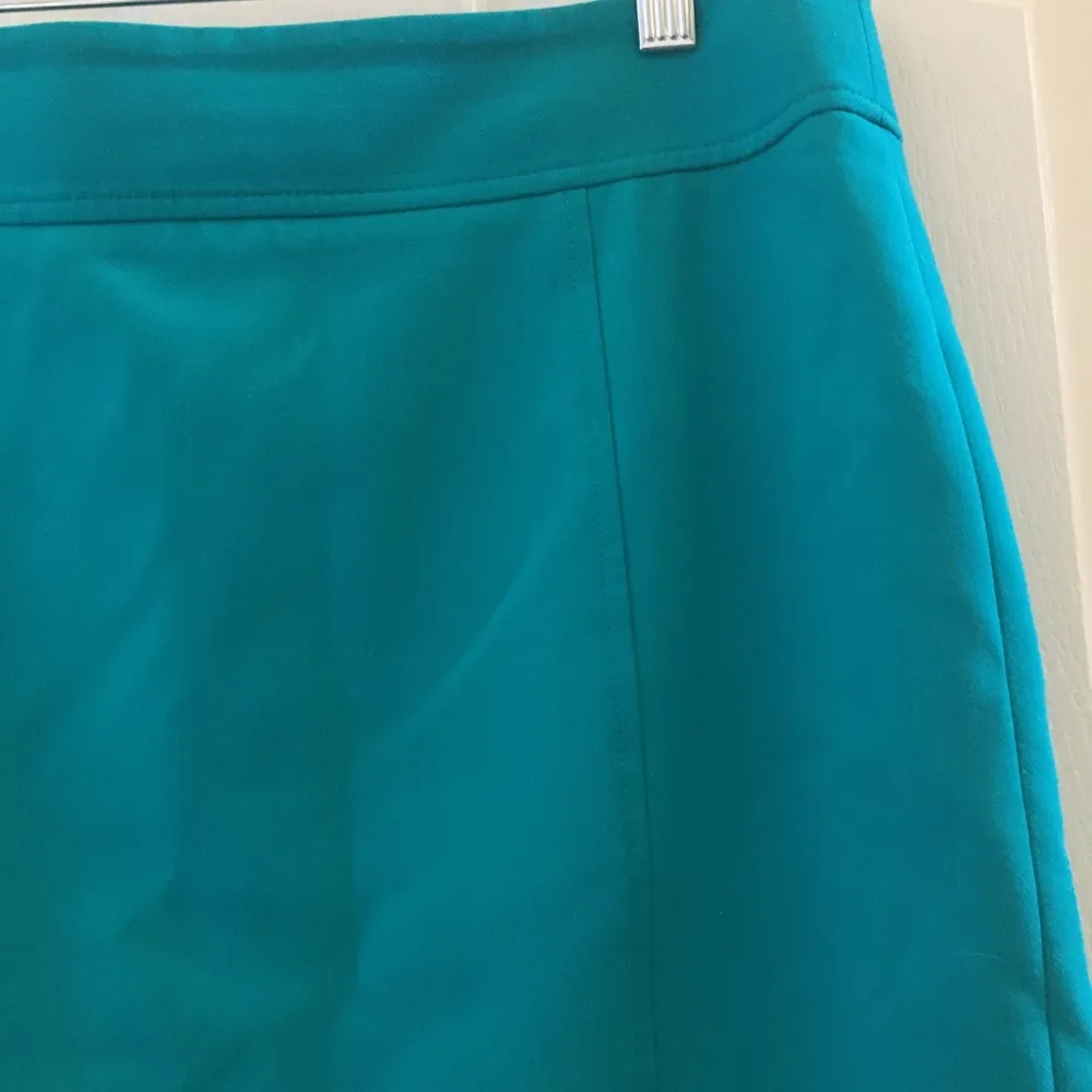FINAL MARKDOWN LADIES loft petite skirt 8p - Image 3