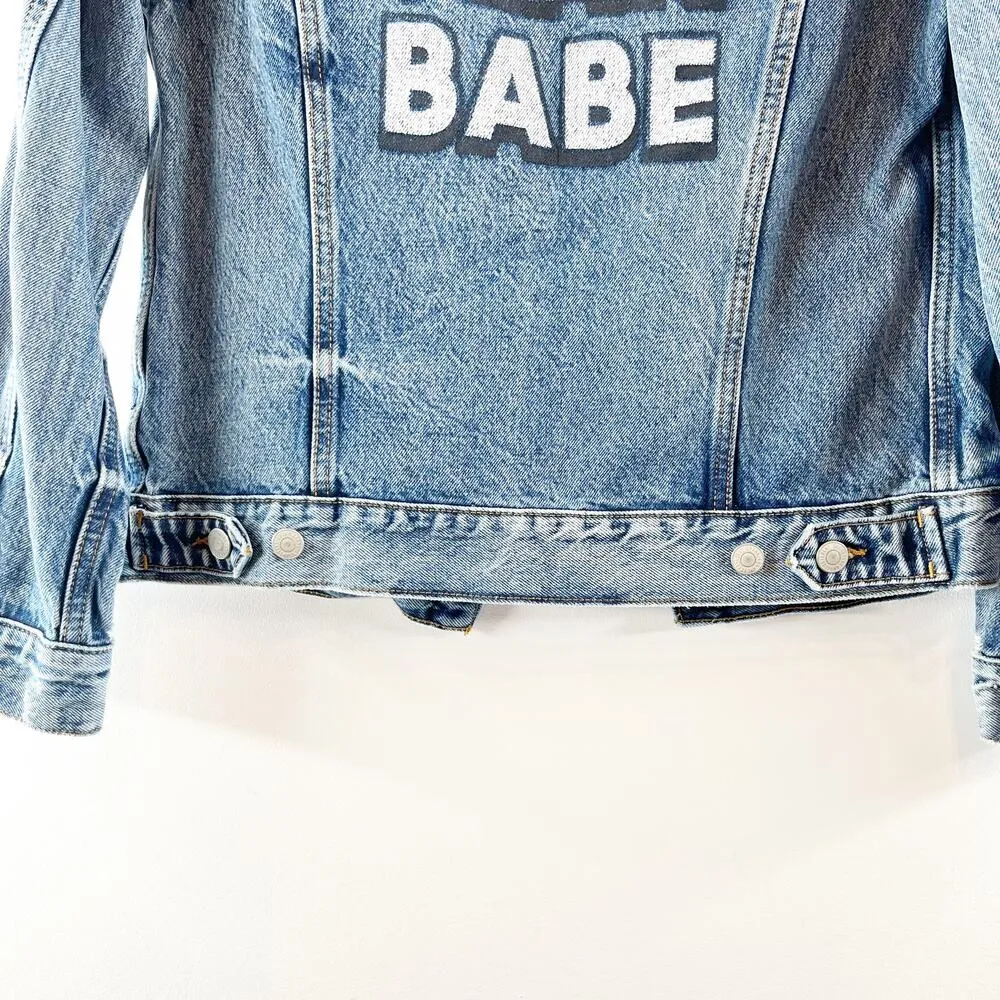 Lucky Brand Tomboy Trucker Graphic Blue Jean Babe Denim Jean Jacket Blue Small - Image 17