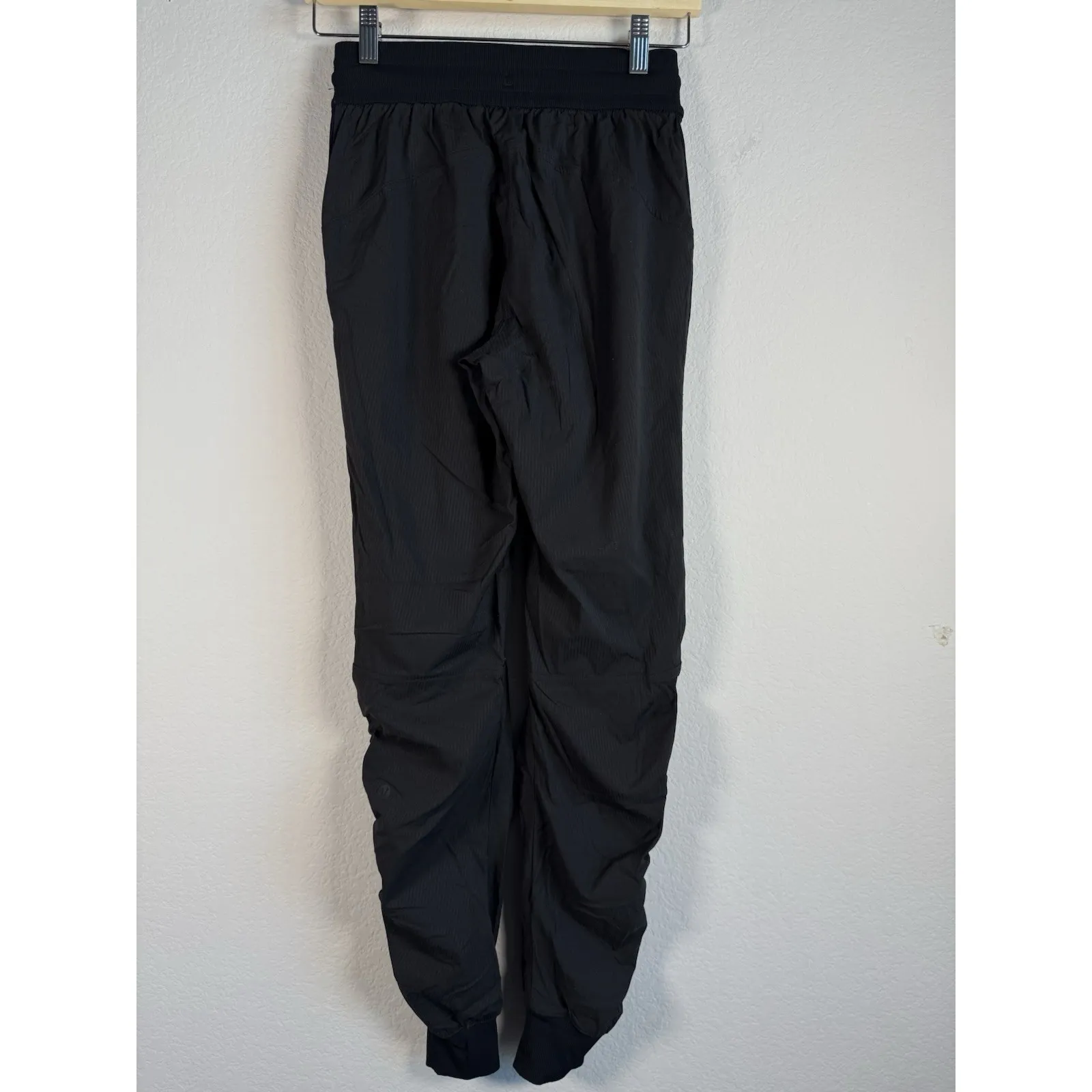 Lululemon Pants Womens‎ Size 2 Black Beyond The Studio Jogger Performance Gym - Image 6