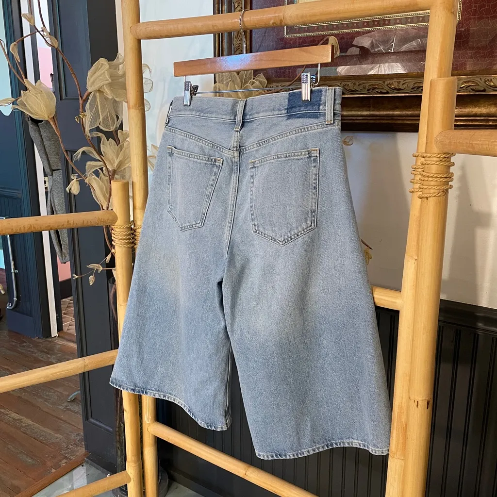 Abercrombie & Fitch Baggy Light Denim Mid Rise Loose Bermuda Shorts - Sz 28 💛🎀 - Image 6