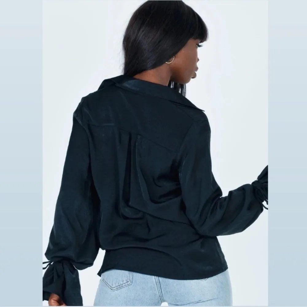 Princess Polly Forbidden Top Size 8 - Black - Image 2