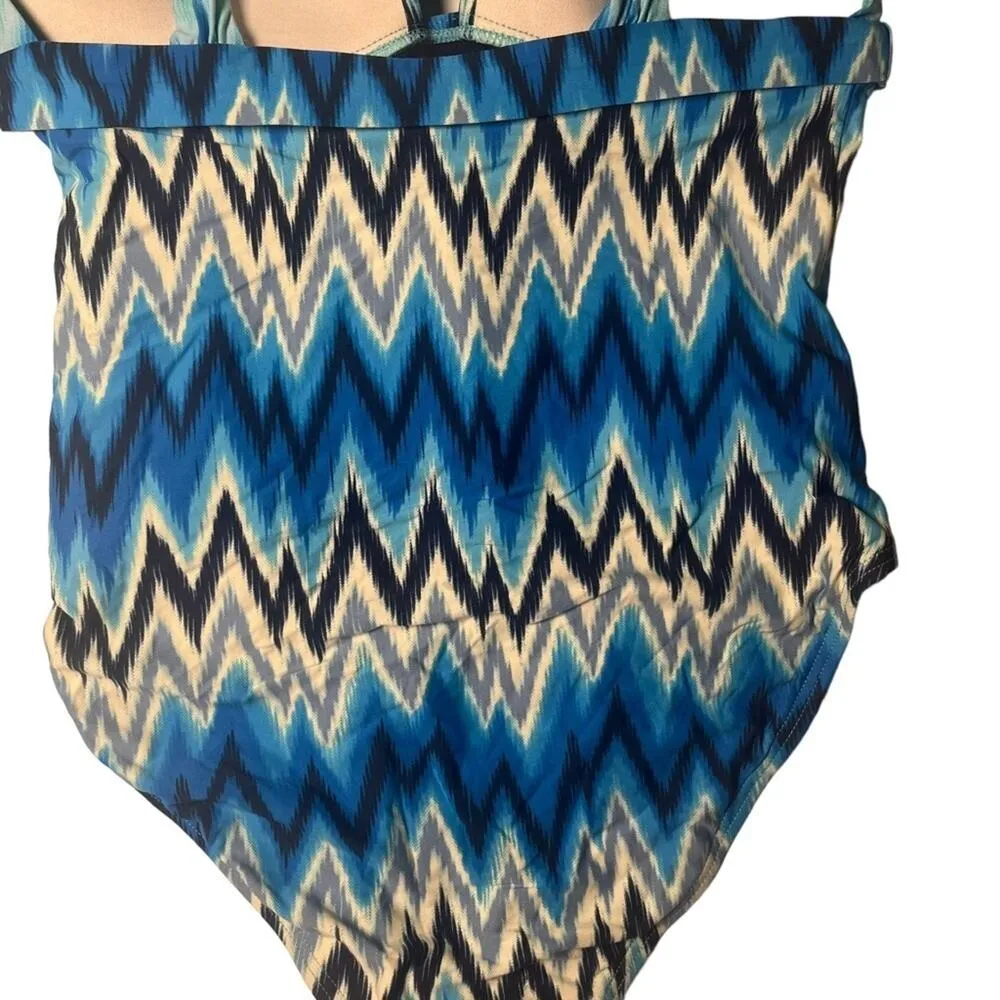 Vince Camuto One Piece Womens Swimsuit Size 12 Swim Multicolor Aztec Plunge Neck - Image 2