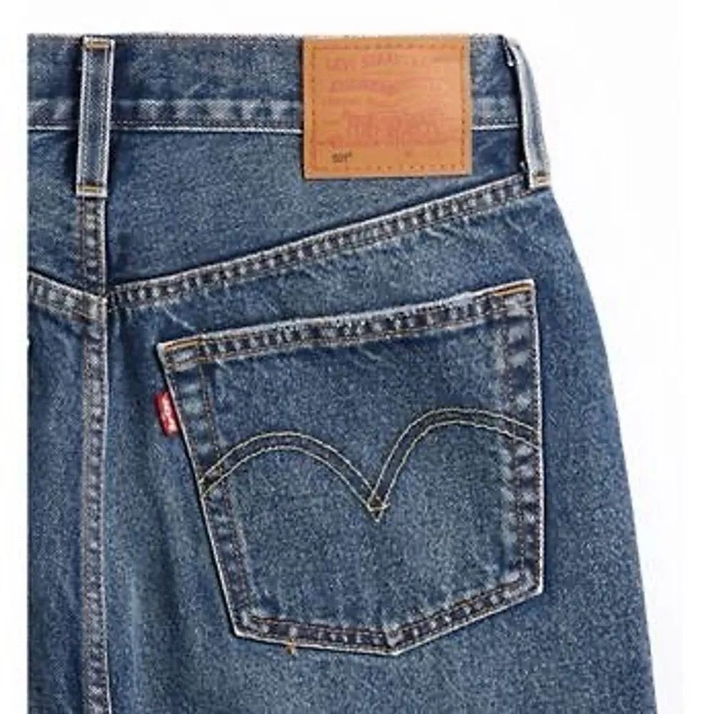 NWT Levi's 501 Original Women's Jeans Size 23 x 30 Straight Leg Distressed - Image 2