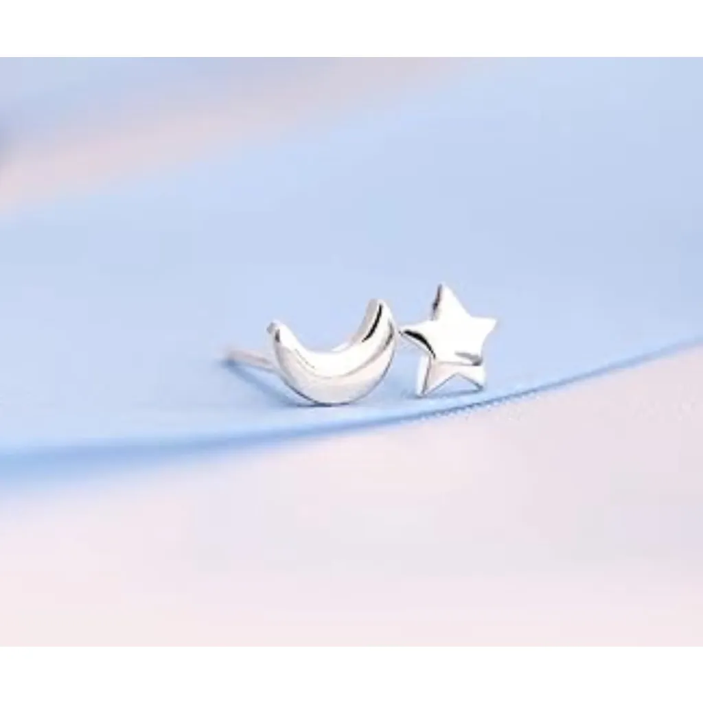 NEW Unisex White Gold Plated S925 Moon and Star Stud Earrings, 0.5cm‎ - Image 5