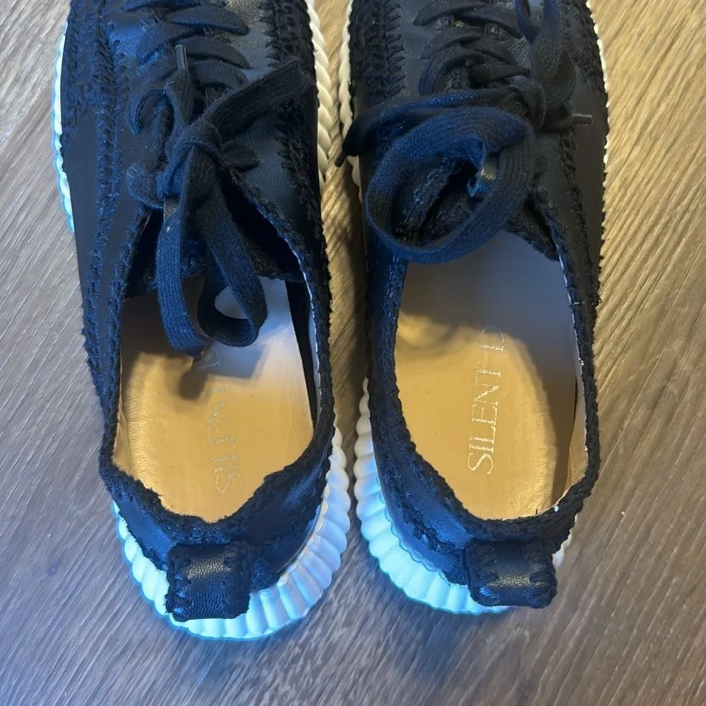 Silent D Carrie sneaker in black size 9.5/10 41 ladies casual shoes - Image 6