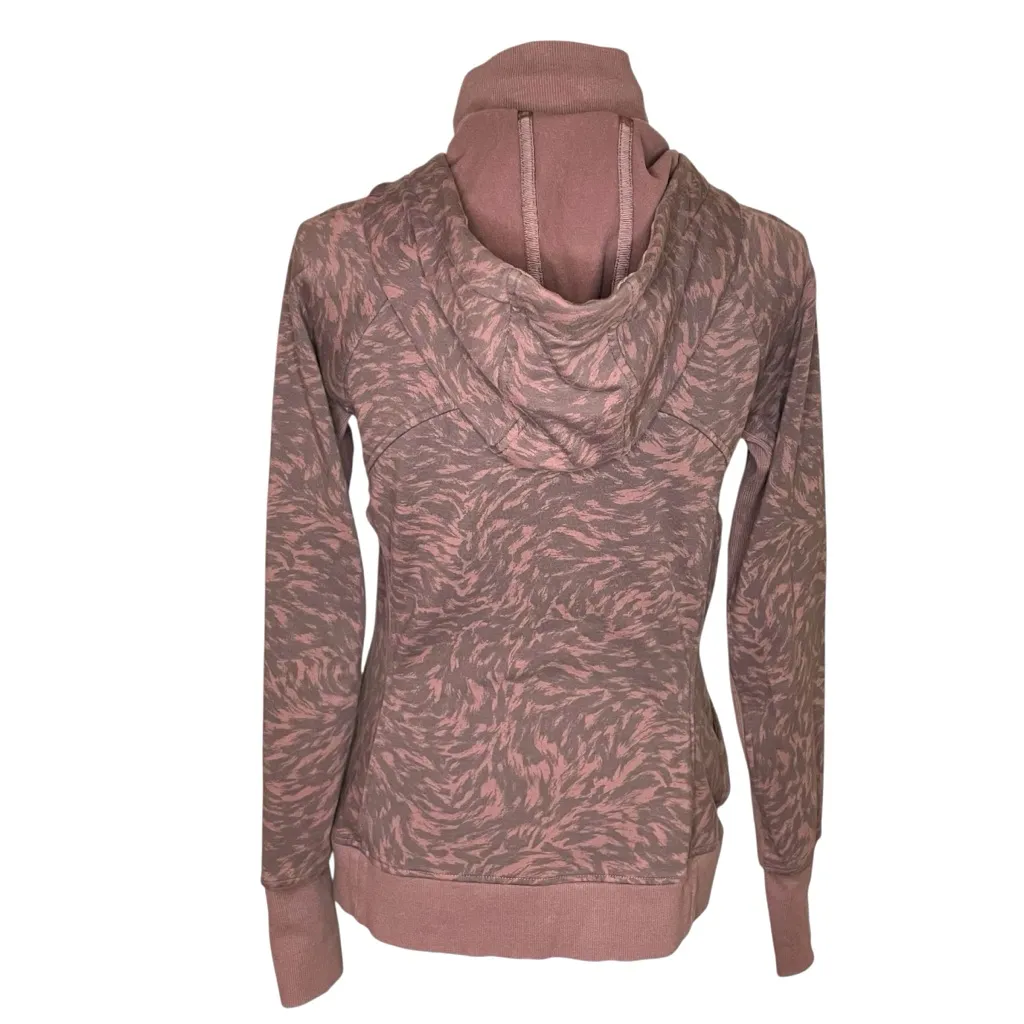 ATHLETA TRIUMPH PRINTED HOODIE 
Purple Zip-Up Hoodie Thumbholes Activewear Sz M - Image 5