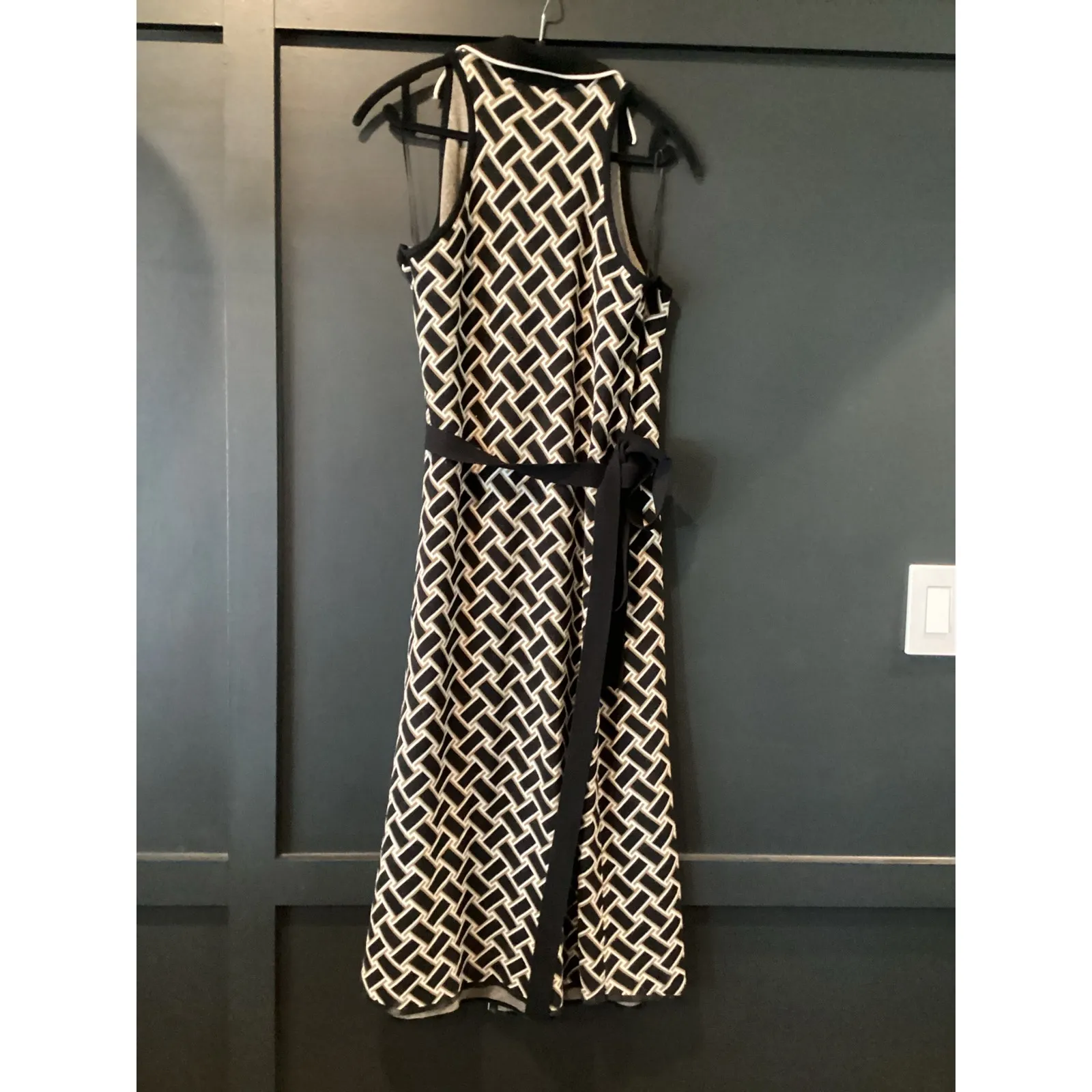 DIANE VON FURSTENBERG Black Collared Sleeveless Sweater knit Wrap Dress Large - Image 3