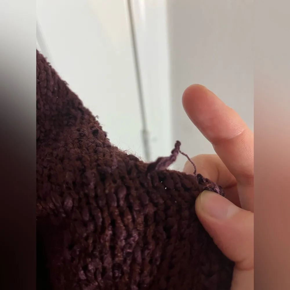 Mittoshop Sz S Asymmetrical Trim Layer Flare Chunky Knit Red Plum Color Cardigan - Image 11