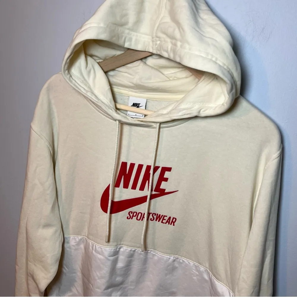 Nike Sportswear Heritage Fleece Hoodie Women’s L Soft Yellow Pullover Sweatshirt - Image 3