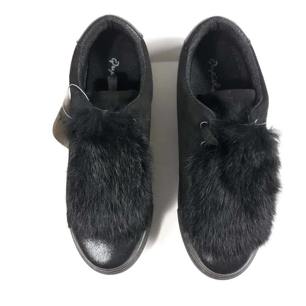 Qupid Women's Size 7 Black Lace Up Low Top Sneakers Shoes Fur Flap - Image 2