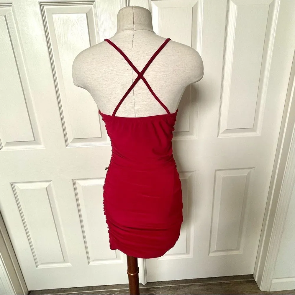 Fashion magazine red cocktail dress - Image 3