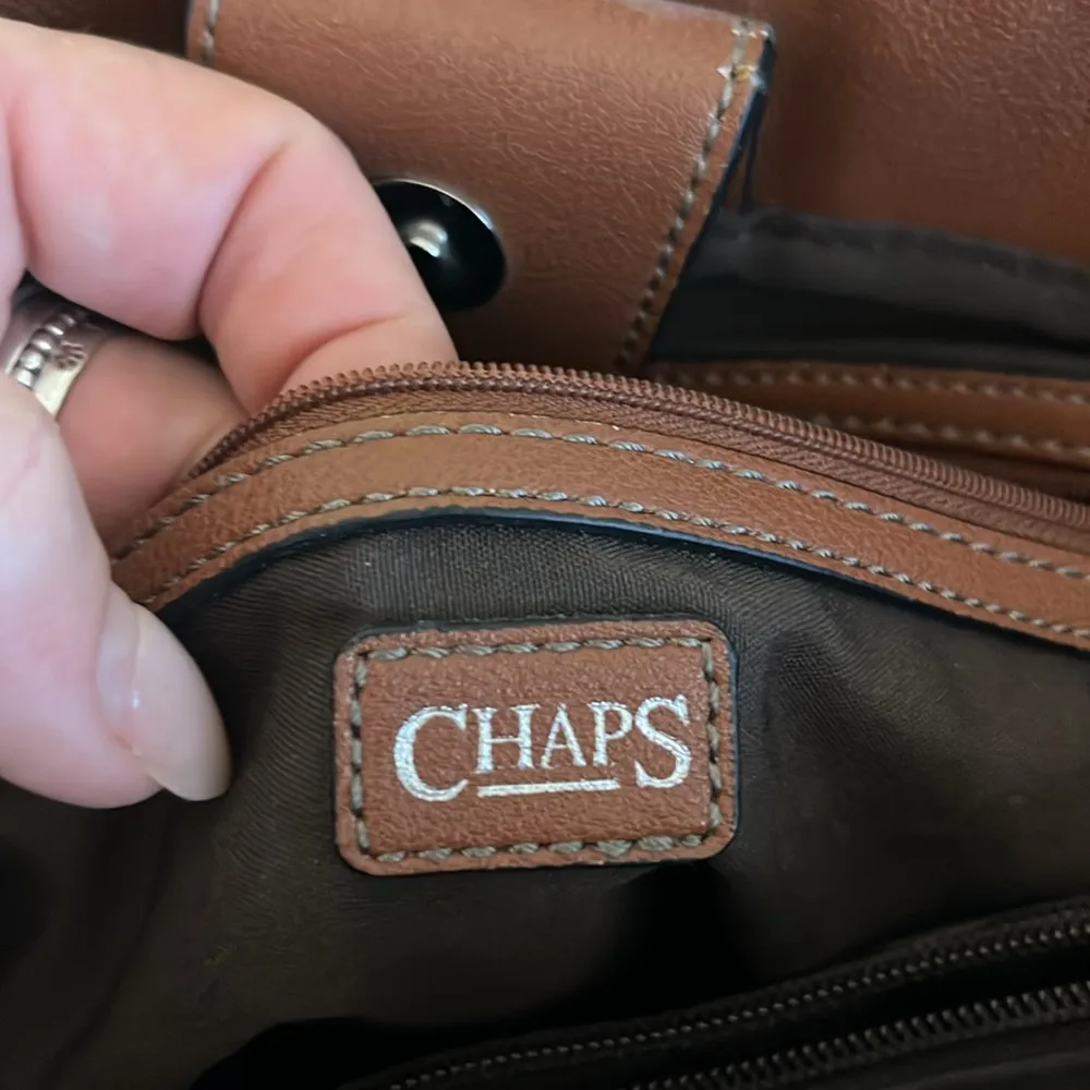 Chaps Brown Shoulder Bag Lots of Pockets - Image 6