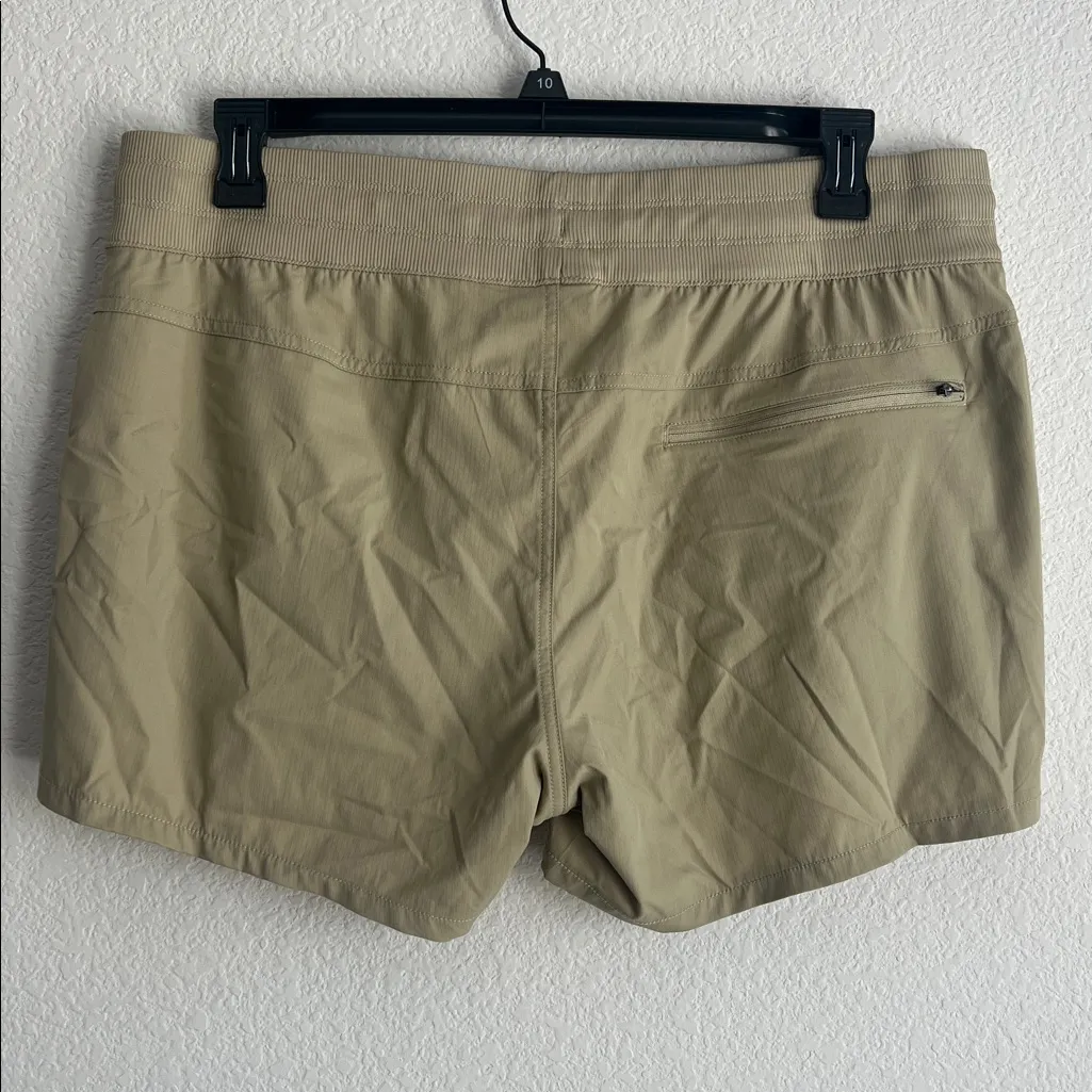 The North Face Women's Aphrodite Motion Shorts, Size XL, NEW - Image 5