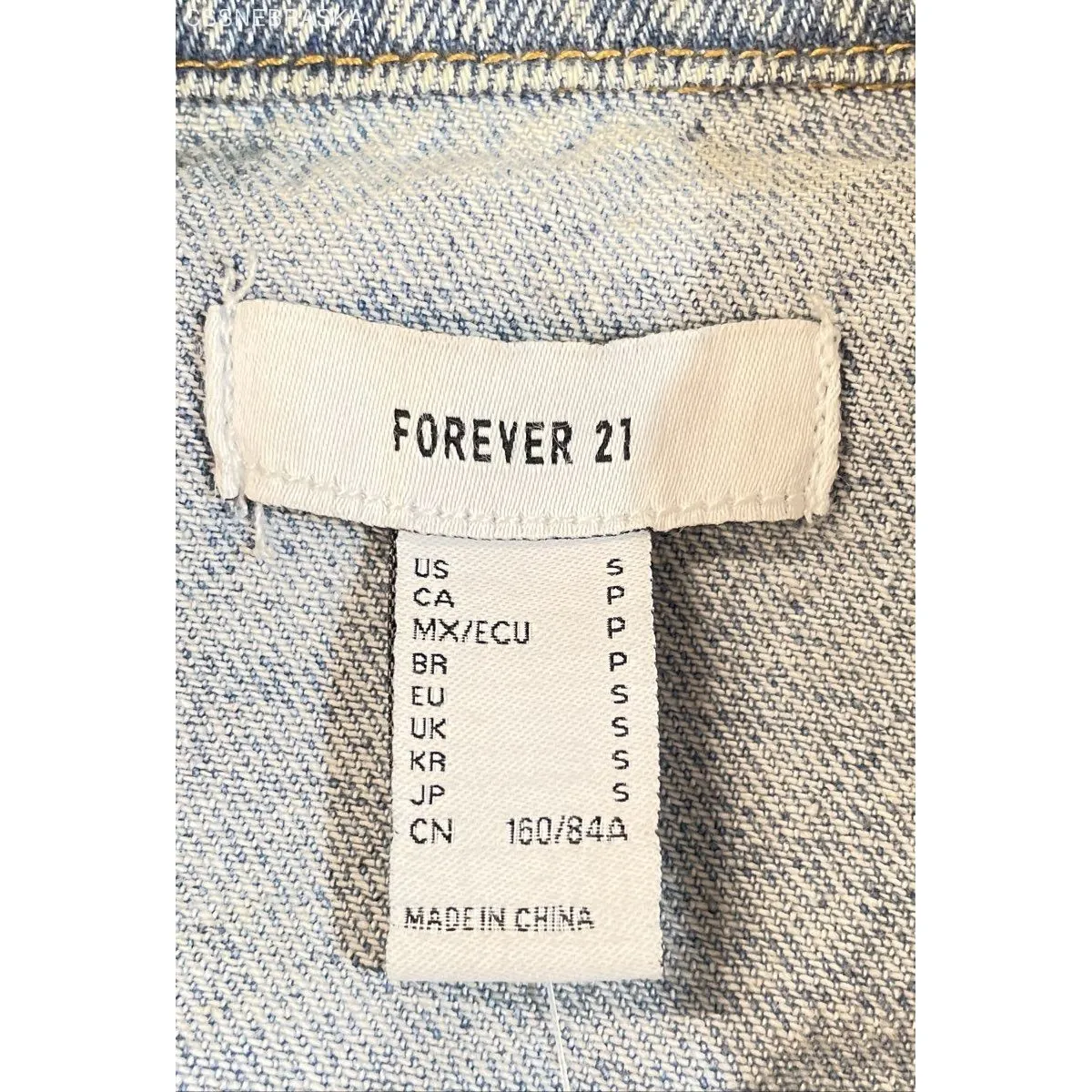 Forever 21 Womens Light Blue Distressed Denim Jean Jacket -‎ Size S - Image 7