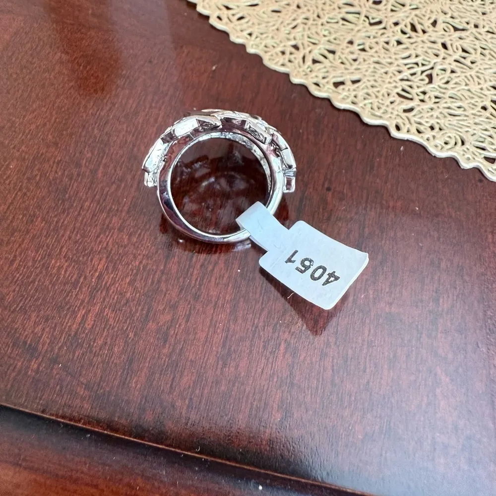 New Silver Tone Star Ring Size 6.25 - Image 2