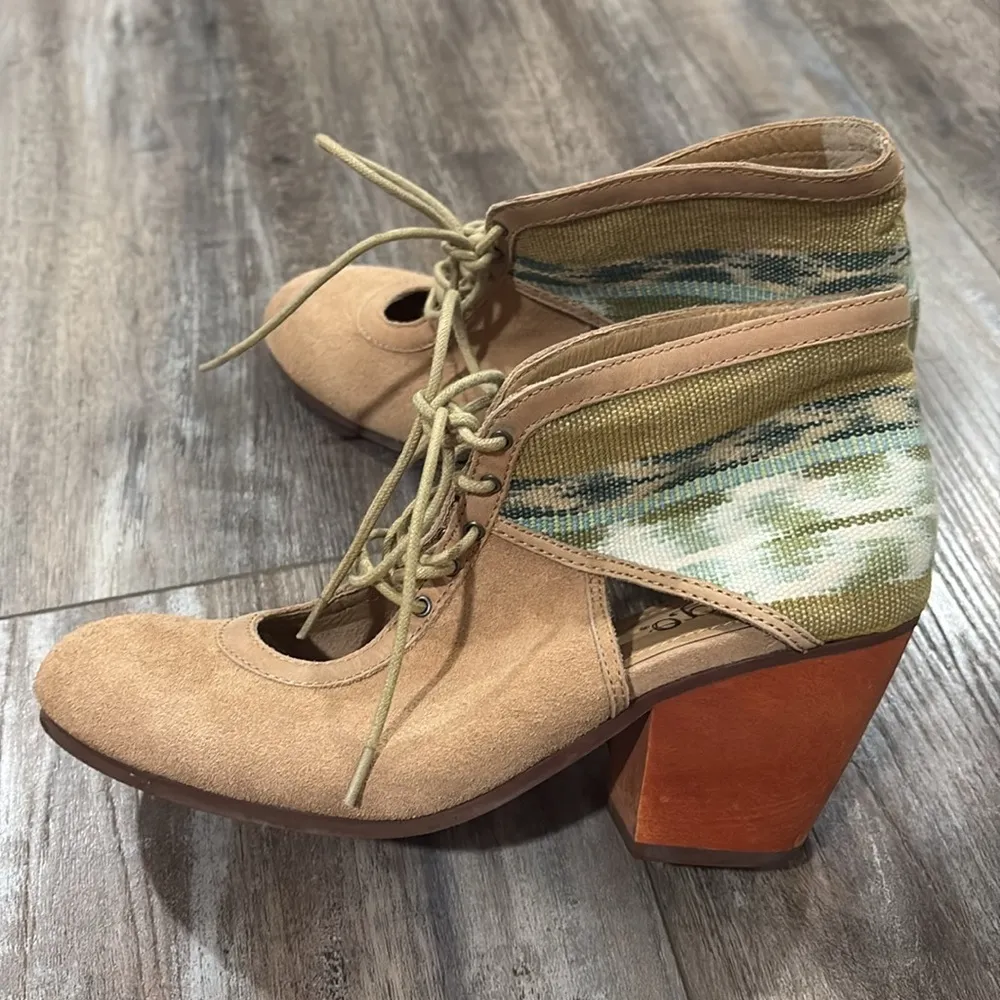 ANTHROPOLOGIE Latigo Soliel Booties Lace Up Straw size 8 - Image 4