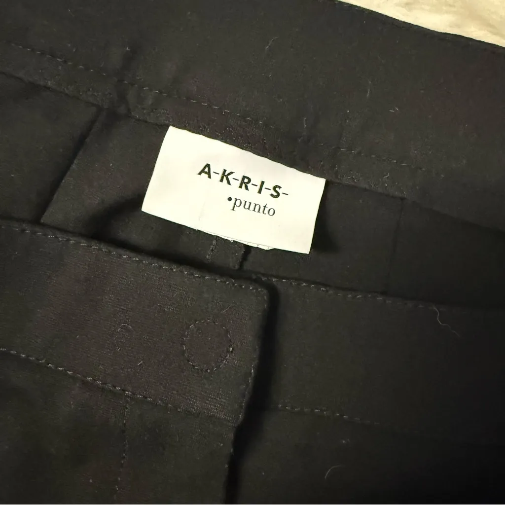 Akris Punto Black Stretch Slim Pants – Size 10 - Image 5