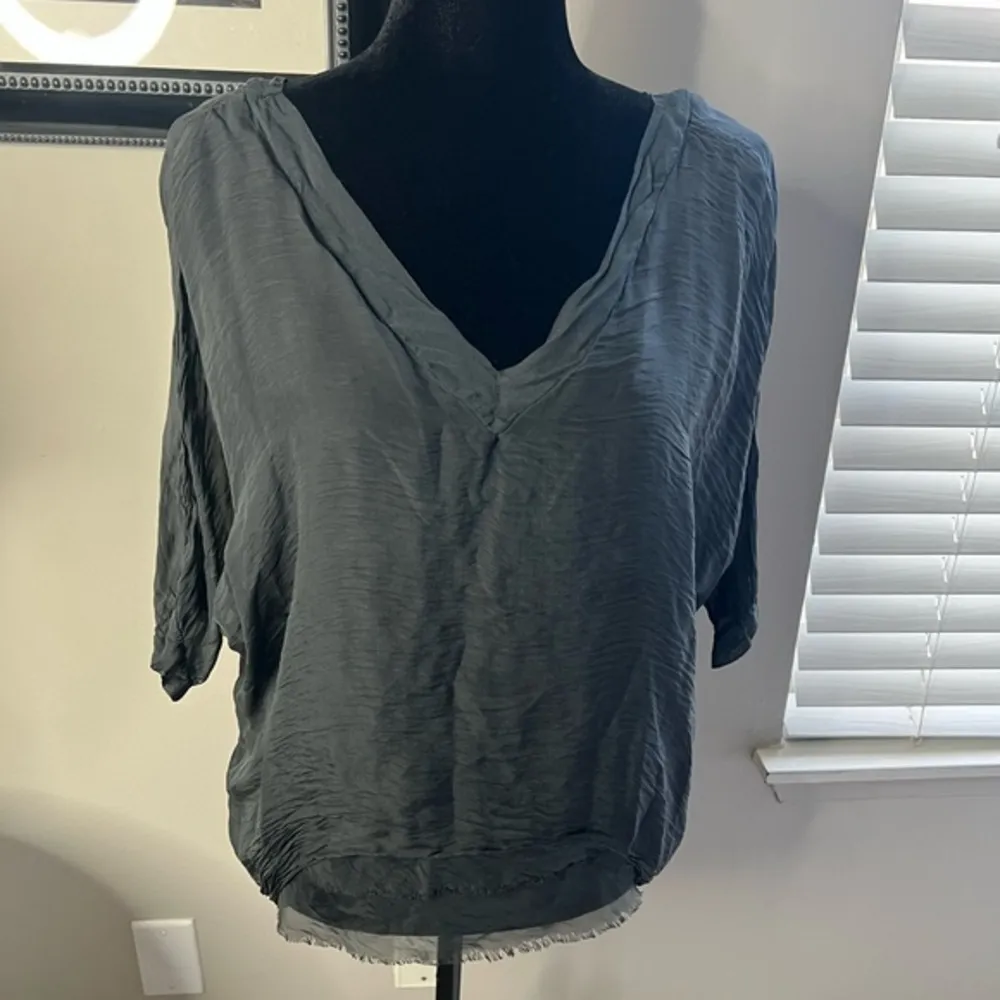 Gigi Moda Diana silk top $105 fits XS - Image 4