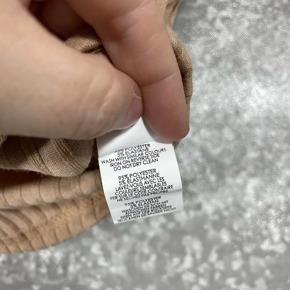 Nasty Gal NWT Taupe Ribbed Padded Shoulders Crop Top - Size Small - Sleeveless - Image 6