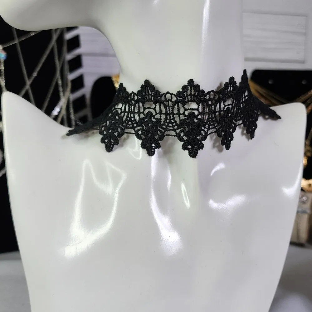 Wide Black lace Choker Necklace New Silver - Image 2