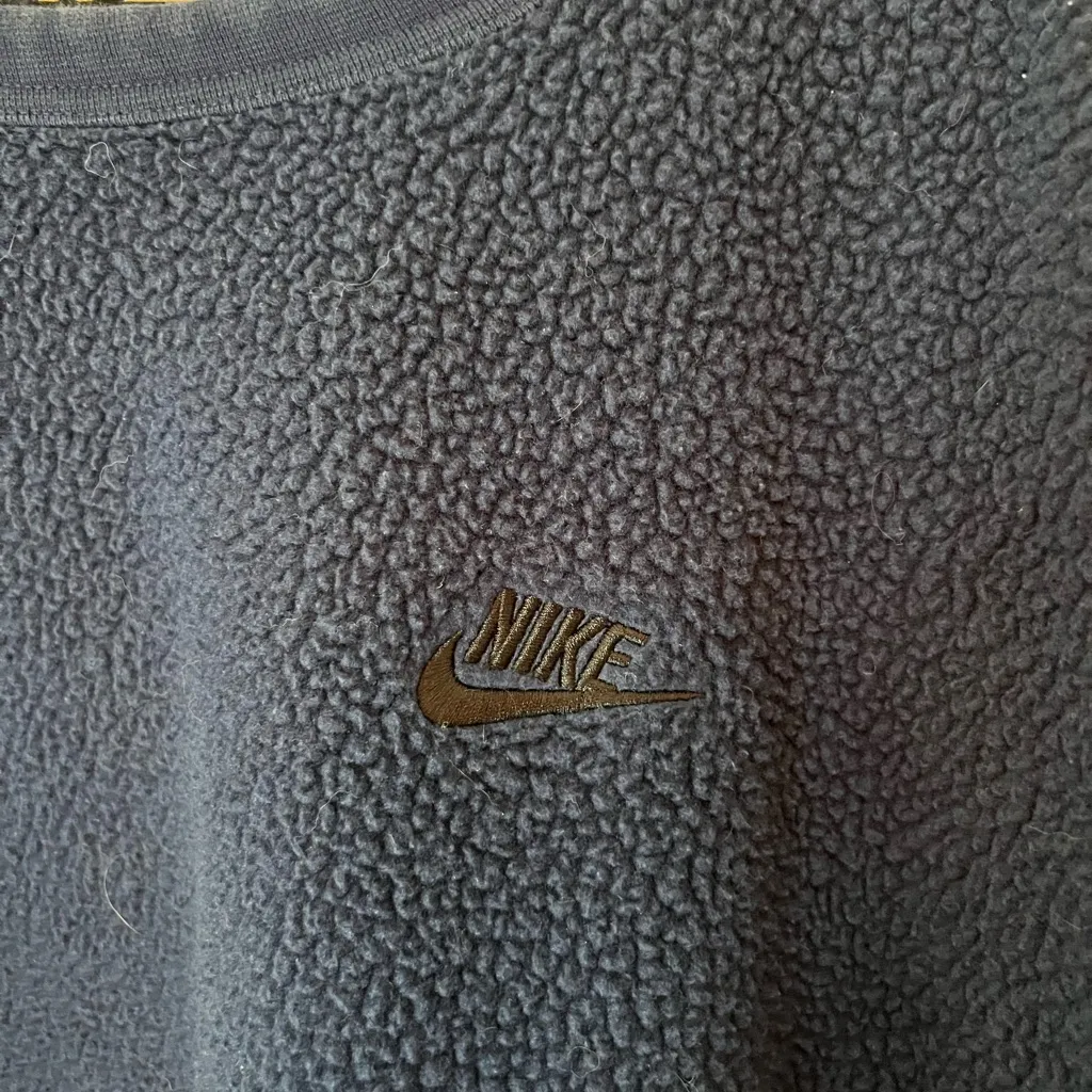 Nike  Women's Navy Blue Sherpa Crewneck - Image 2