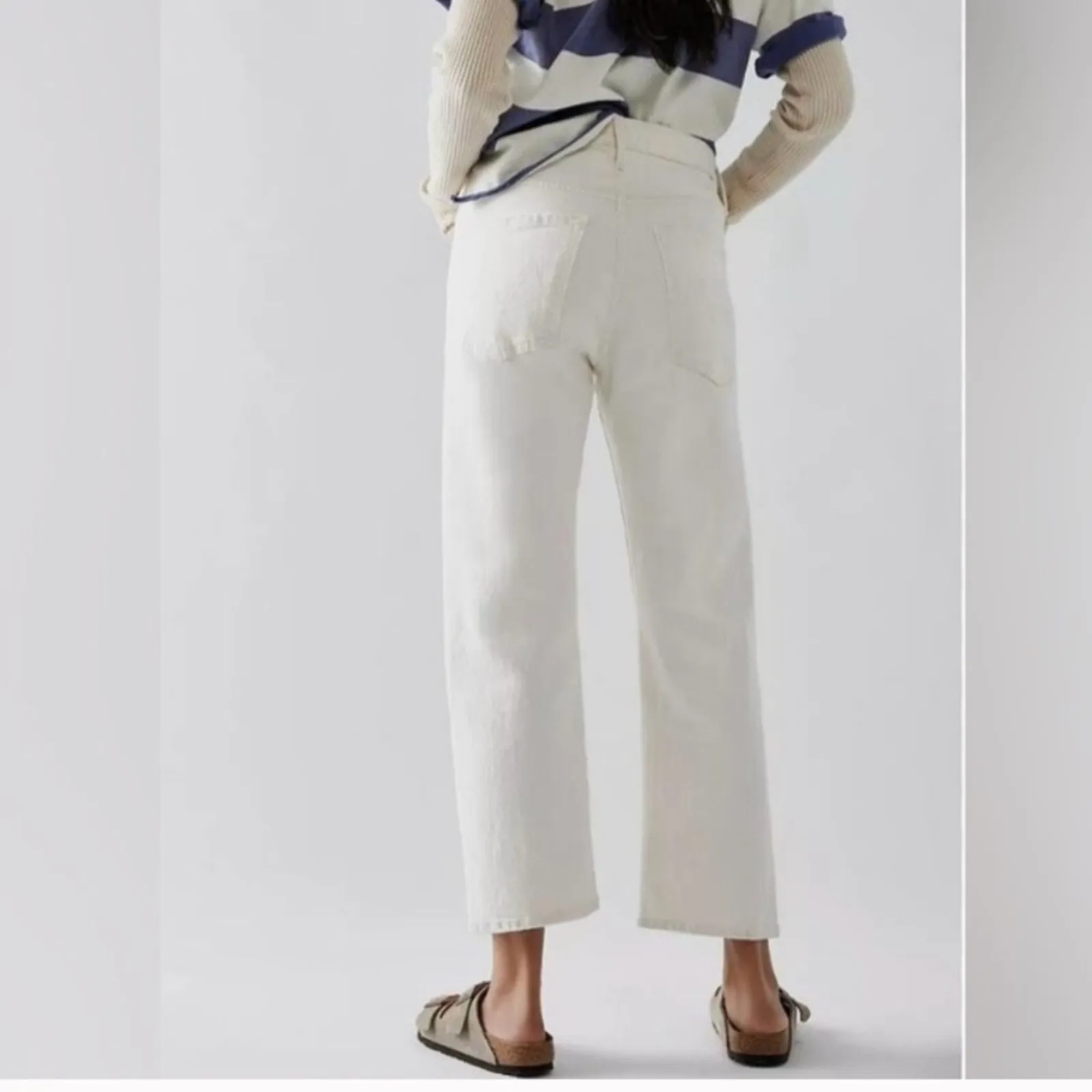 MOTHER The ditcher crop button fly totally innocent white jeans size 26 - Image 3