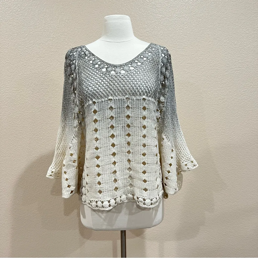 Cream Grey Ombre Open Crochet Poncho Pullover Size Medium Gray - Image 2