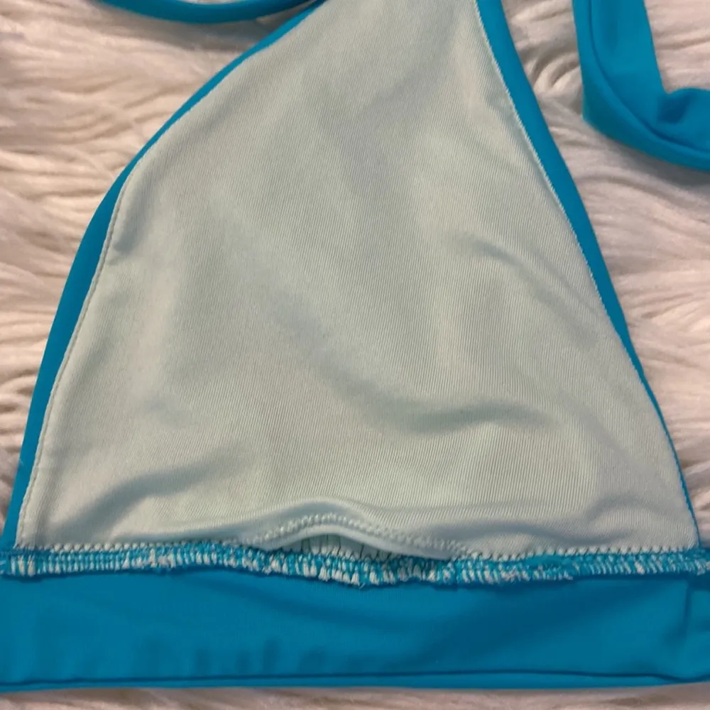 Victoria Secret Swim Top size L no pads excellent condition - Image 3