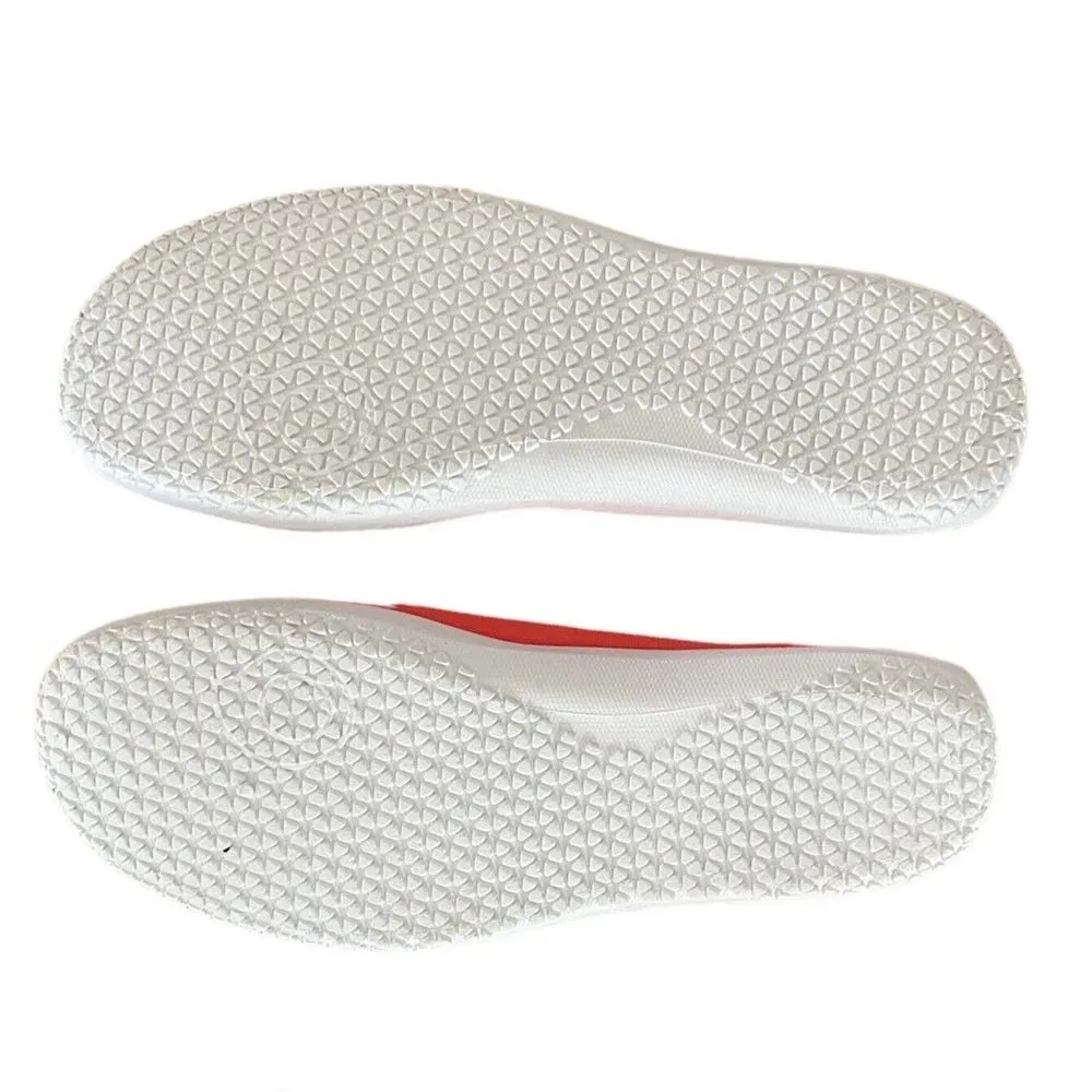 Decathlon Water Shoes Women's Size 7.5 - Image 12