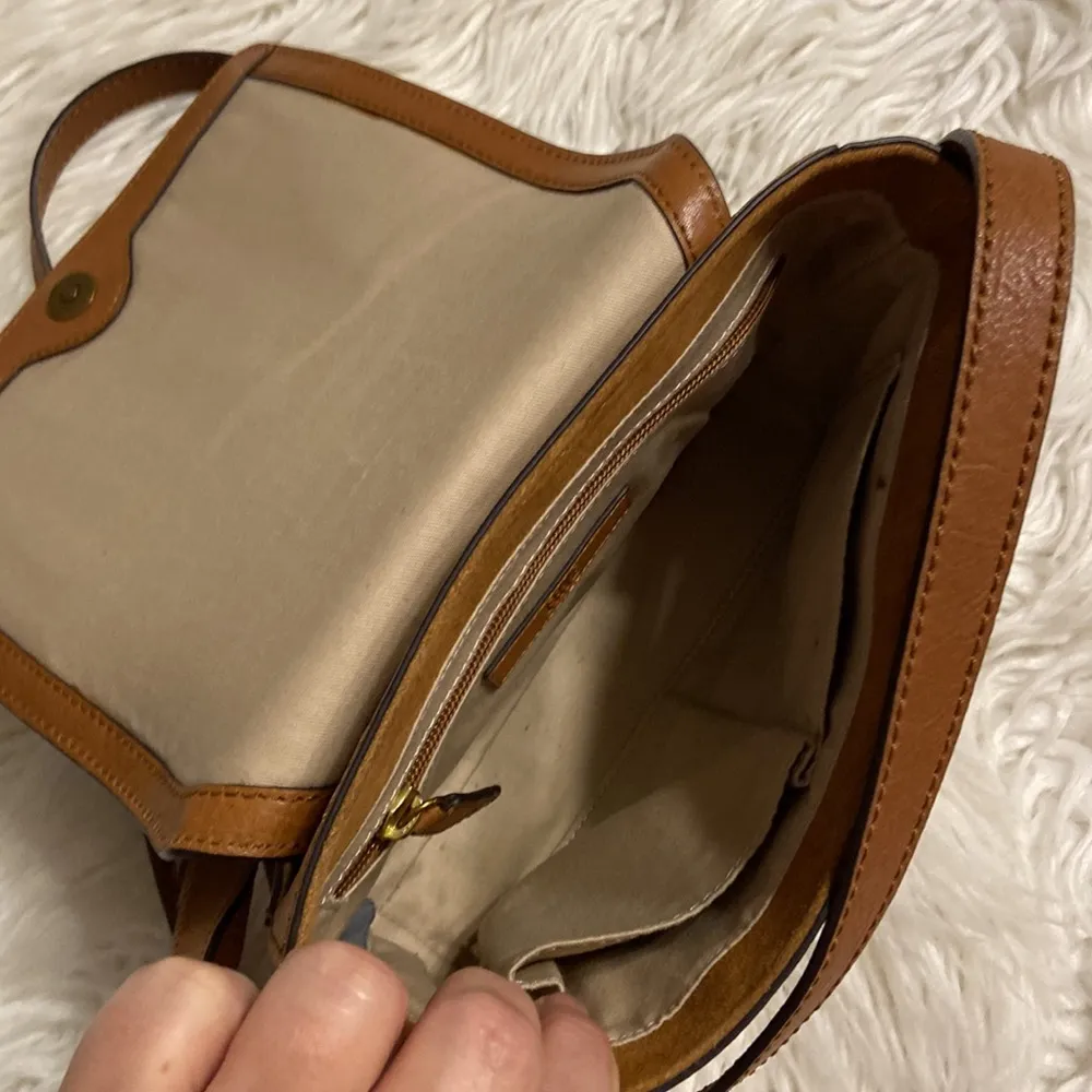 FRYE Bag/Shoulder/Crossbody BNWOT see all photos so beautiful - Image 5