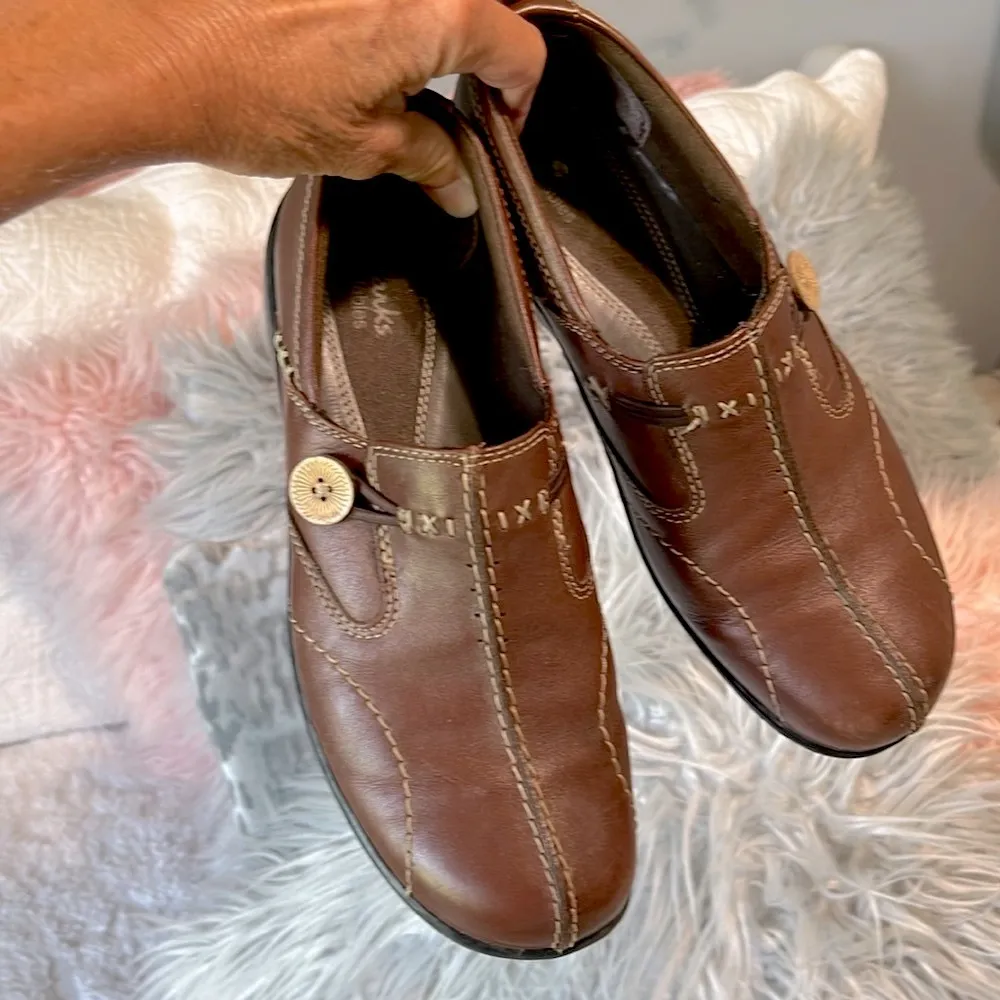 Clarks Bendables Brown Leather Slip On Shoes - Image 5