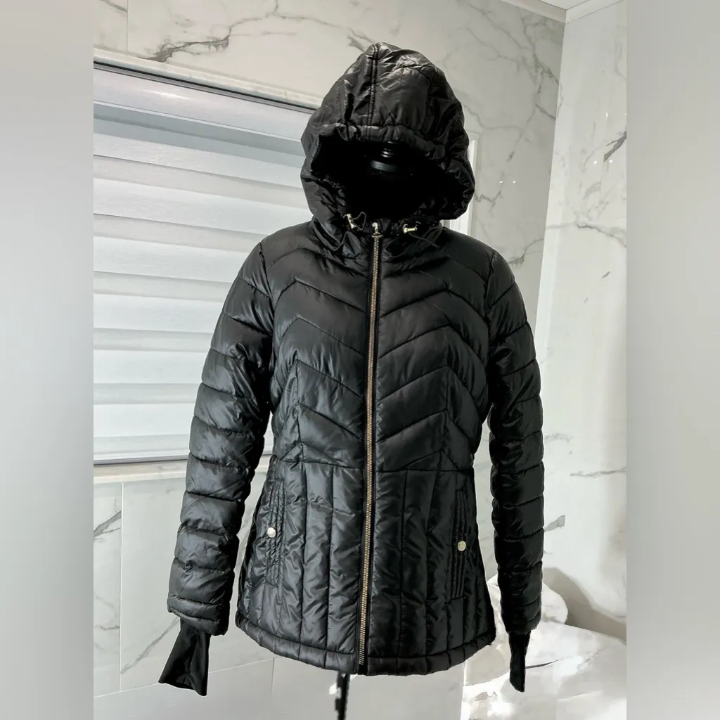 Jessica Simpson Stylish  puffer jacket 🖤🖤 - Image 6