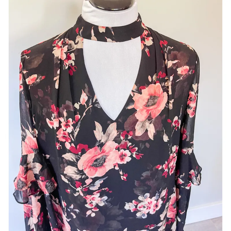 White House Black Market Black Long-Sleeve Floral Choker Shift Dress - Image 13