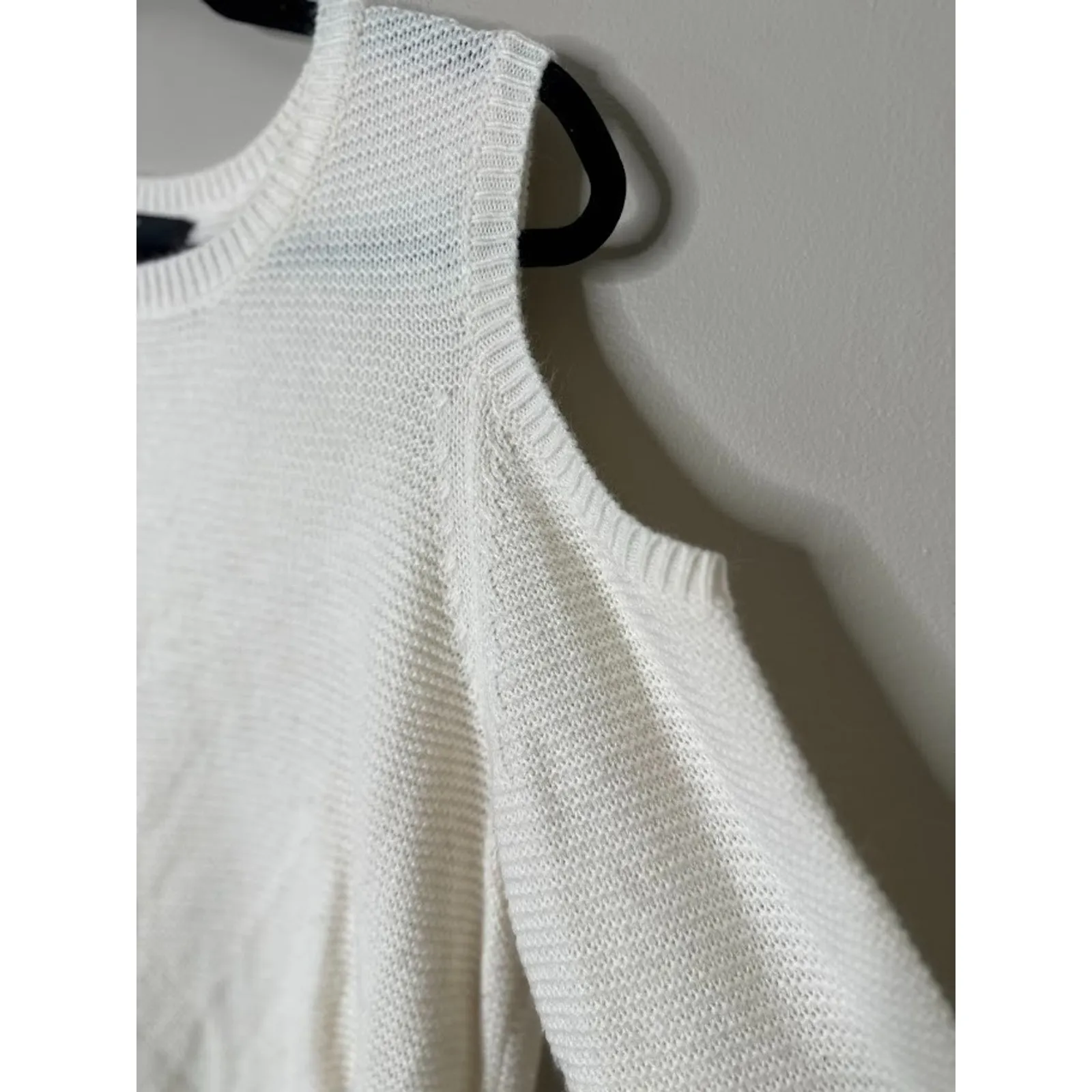 Mossimo Womens Large Sweater Ivory Cold Shoulder Minimalist Staple Pullover Size XL - Image 2