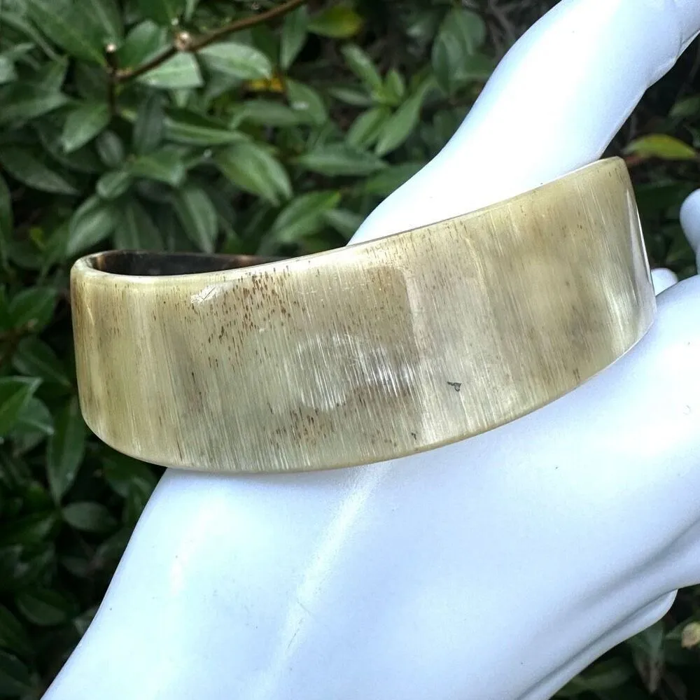 Buffalo Horn asymmetrical bangle bracelet - Image 5