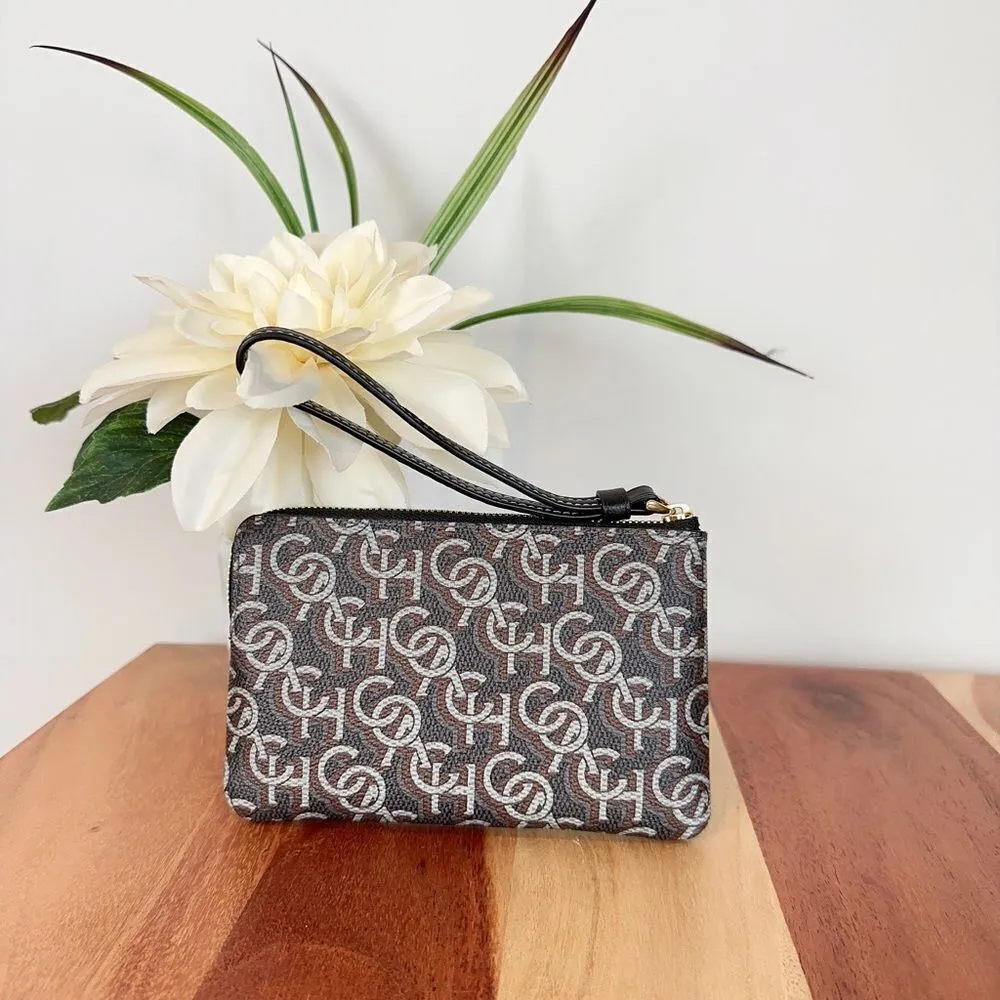 NWT‎ Coach Corner Zip Wristlet With Coach Monogram Print - Image 2