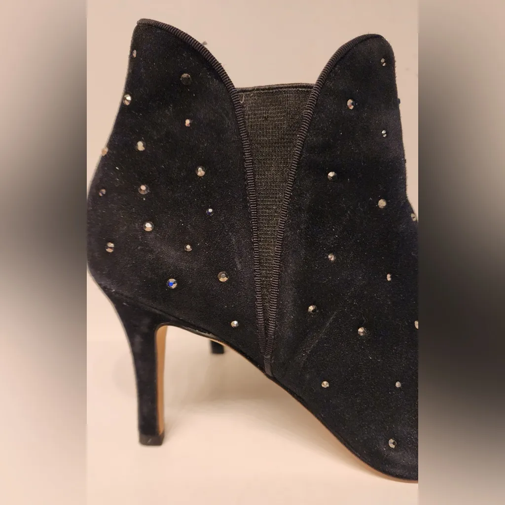 White House Black Market Laila Suede Rhinestone Women’s Black Ankle Boots Size 7 - Image 6