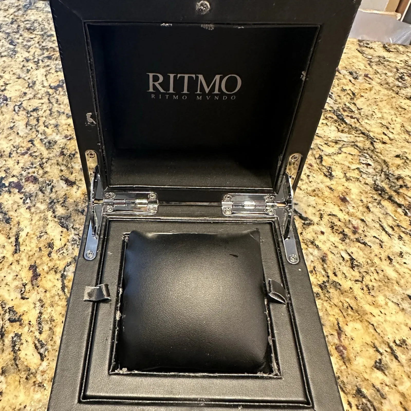 Ritmo Mundo‎ Colorful Steel Rectangle Watch With Box Automatic Needs Battery - Image 12