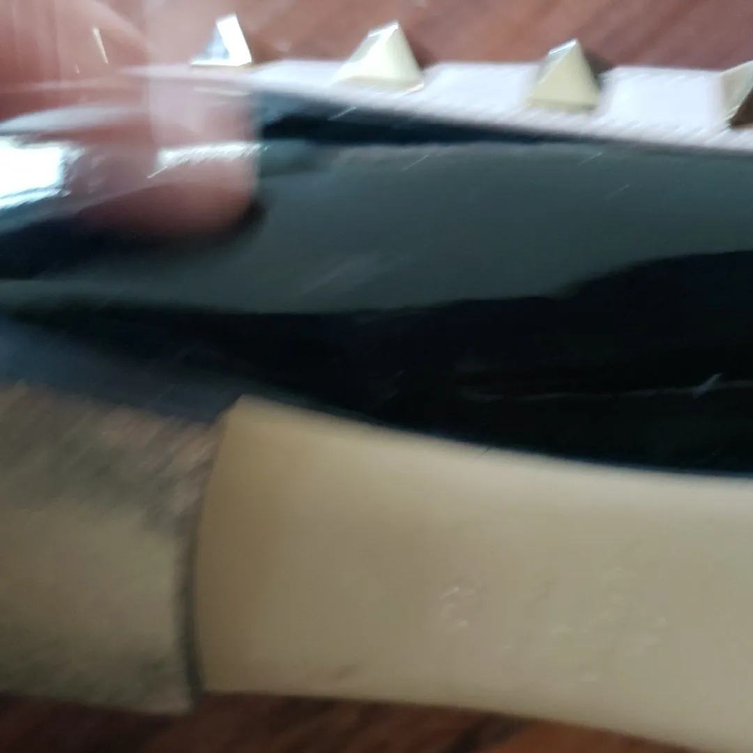 Valentino Black Patent Leather Ballet Flats Pink Trim Gold Studs Size 39.5 - Image 8