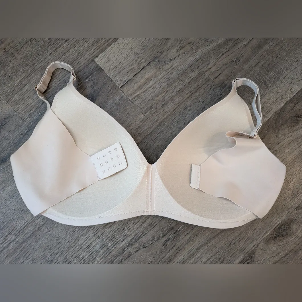 Soma Vanishing 360 Wireless Bra Sz 36DD - Image 2