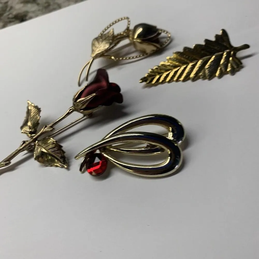 Lot Of 4 Gold Tone Variety Of Vintage - Image 6