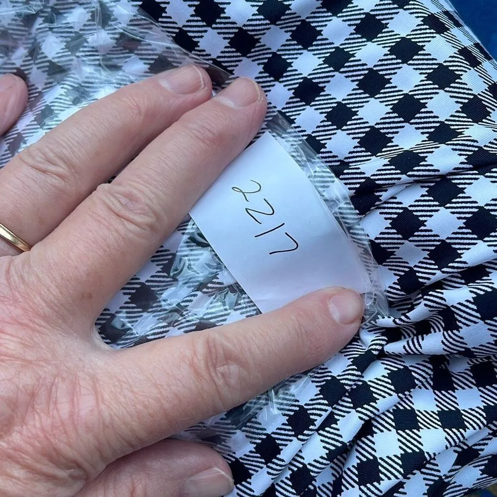 Lands End checked  16D built in bra swim top. - Image 6