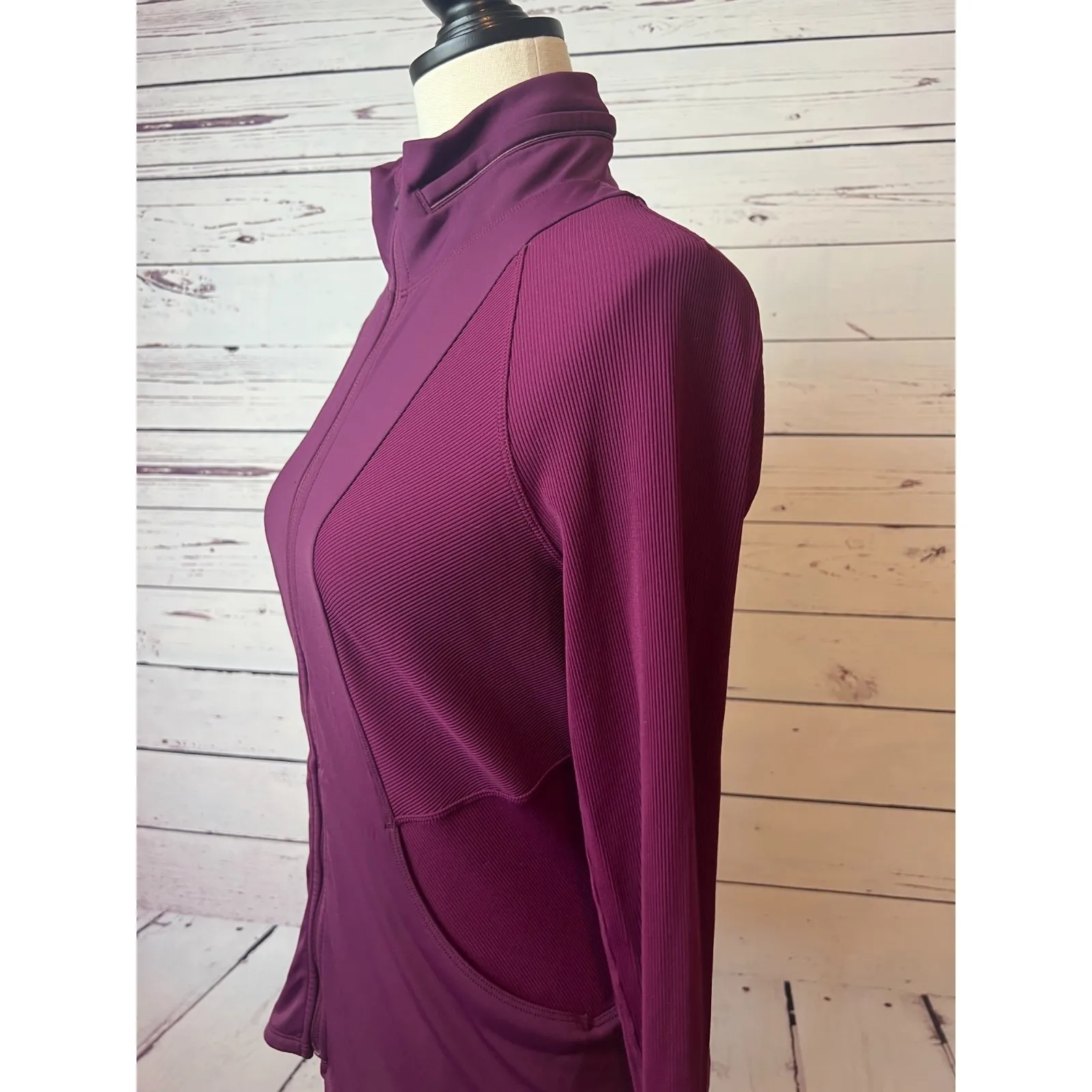 Lululemon‎ Far And Free Jacket size 8 Hooded Full Zip Reflective W3BYAS Packable - Image 9