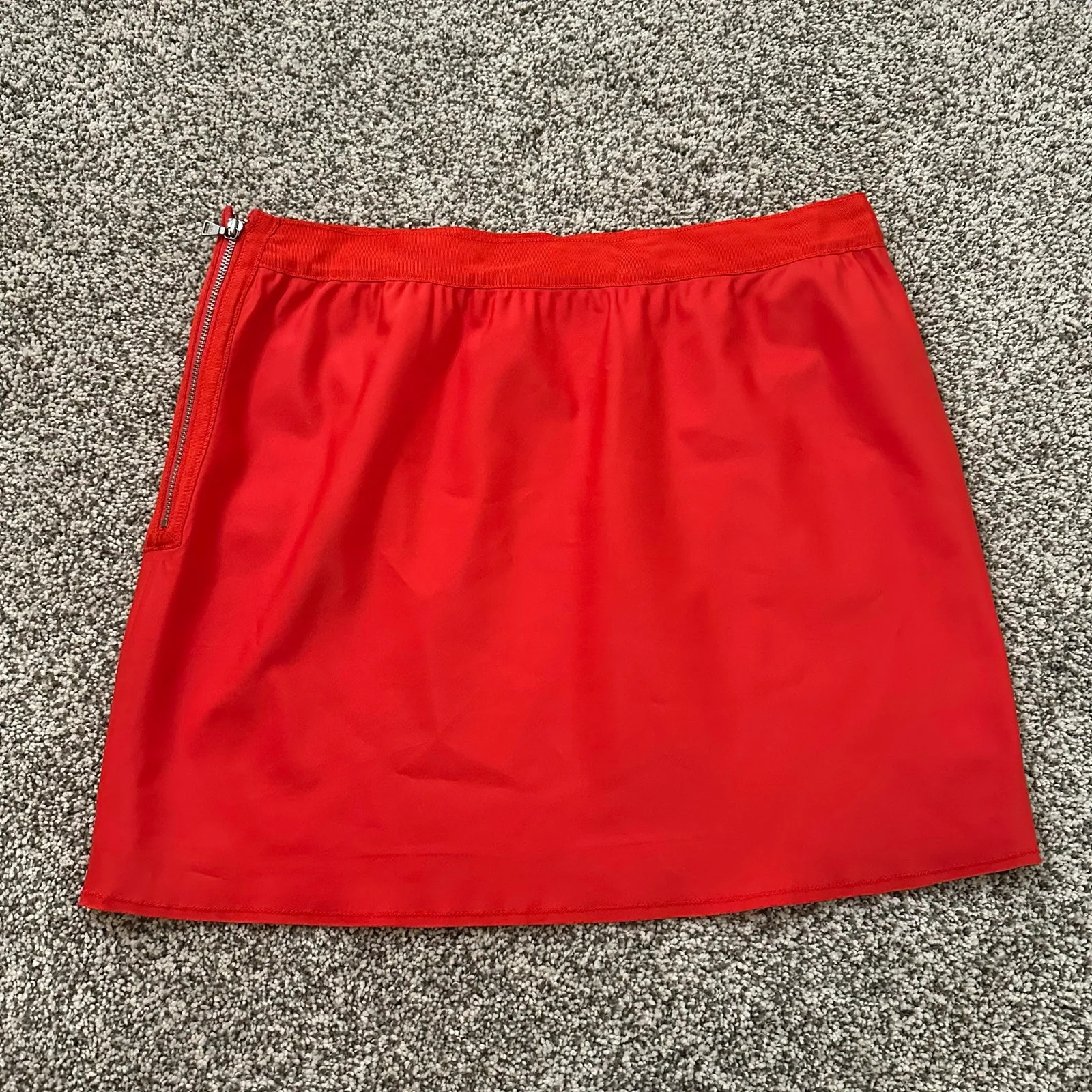 Club Monaco dark orange mini skirt size 6 - Image 3